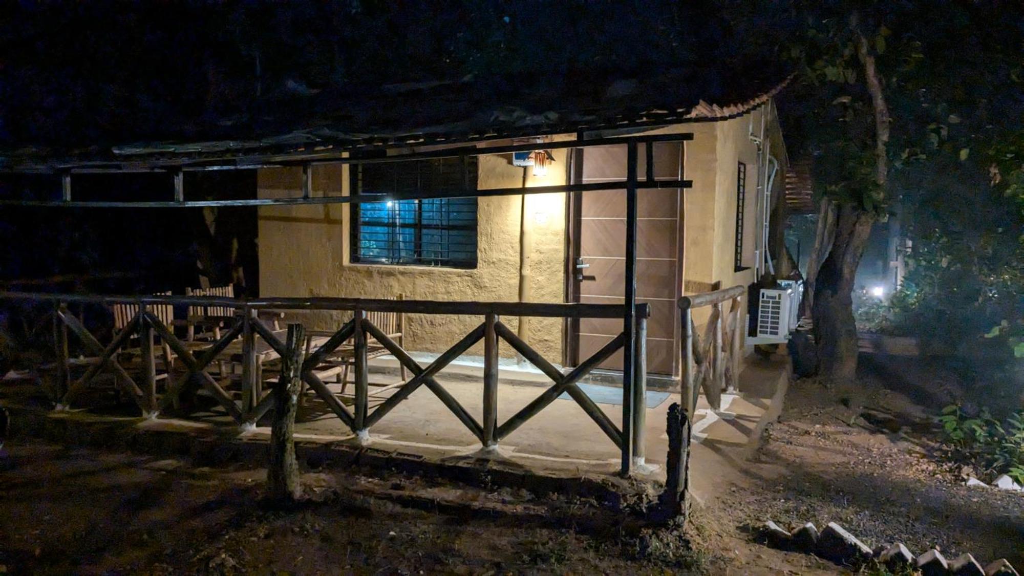 Athulyam Kanha, Kanha National Park, Mukki Gate Khāpa Екстериор снимка